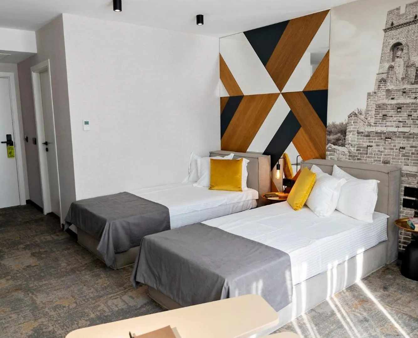 Mm Boutique Hotel ブルガス 4*,